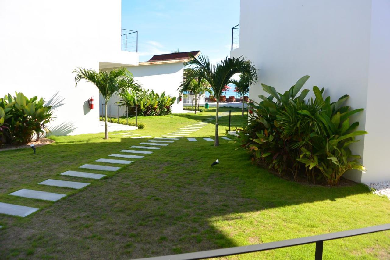La Plage Resort & Beach Club Baan Tai Exterior photo